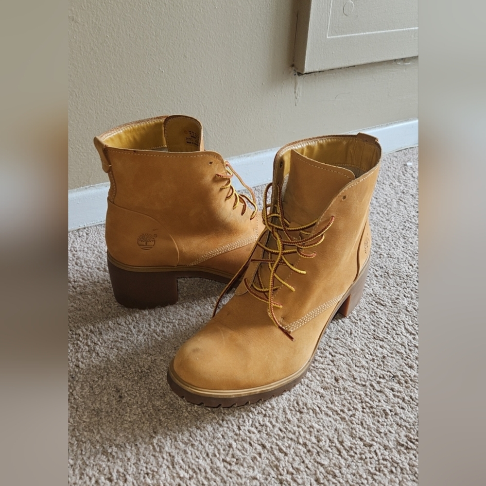 Timberland Averly Chuka Women's Lace Up Tan Boots - Picture 2 of 6